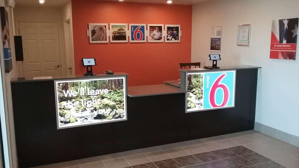 Motel 6 Rexburg, Id インテリア 写真